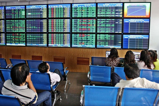 Thị trường chứng khoán: Chờ thanh khoản bùng nổ để hồi phục