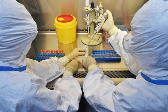 Dịch COVID-19: Tăng năng lực xét nghiệm Realtime RT-PCR phát hiện SARS-CoV-2 tại bệnh viện