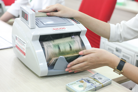 Tăng tỷ lệ nợ công là thách thức không nhỏ