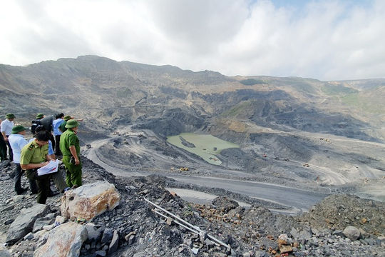 Để công tác kiểm toán lĩnh vực tài nguyên khoáng sản đạt kết quả tốt Để công tác kiểm toán lĩnh vực tài nguyên khoáng sản đạt kết quả tốt