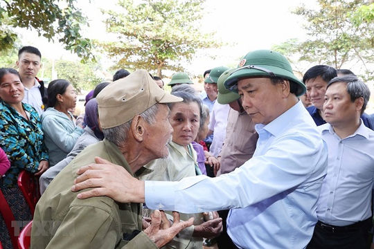 ''Tạo điều kiện thuận lợi cho hoạt động tài trợ nhân dân vùng lũ'' ''Tạo điều kiện thuận lợi cho hoạt động tài trợ nhân dân vùng lũ''