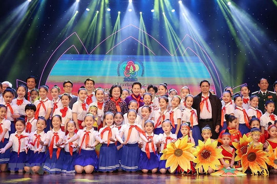 Đại hội Cháu ngoan Bác Hồ: Vinh danh những 'bông hoa nghìn việc tốt' Đại hội Cháu ngoan Bác Hồ: Vinh danh những 'bông hoa nghìn việc tốt'