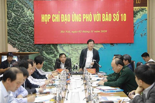 Phó Thủ tướng: Sơ tán dân đến nơi an toàn trước bão số 10