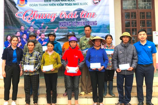 Đoàn Thanh niên Kiểm toán Nhà nước: Chung trái tim hướng về miền Trung