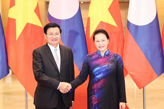 Quan hệ hợp tác giữa Quốc hội Việt Nam-Lào ngày càng gắn bó chặt chẽ Quan hệ hợp tác giữa Quốc hội Việt Nam-Lào ngày càng gắn bó chặt chẽ
