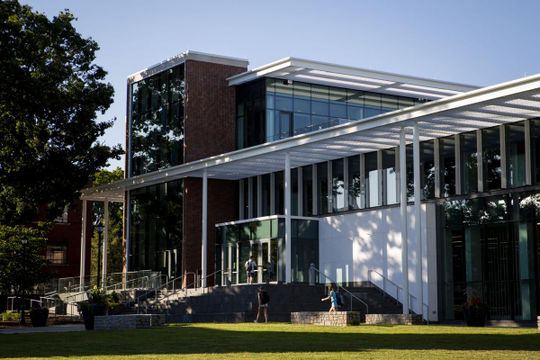 Hoa Kỳ: Ngân sách Trường Đại học Kentucky bị lạm dụng