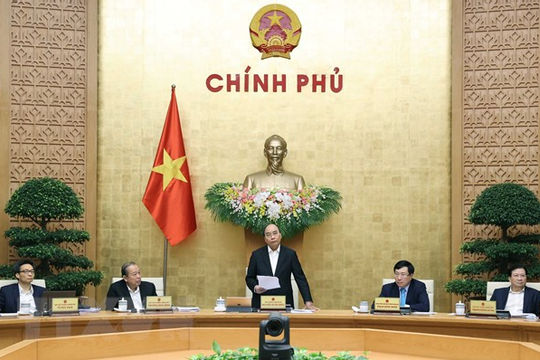 Thủ tướng: Đẩy mạnh tiêu dùng nội địa, giữ an toàn giao thông dịp Tết