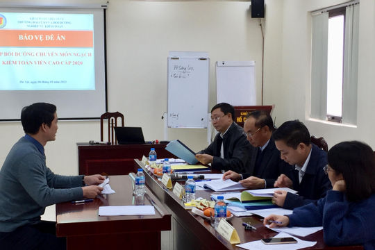 30 học viên bảo vệ Đề án ngạch kiểm toán viên cao cấp