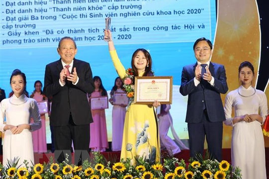 Phó Thủ tướng: Phát huy trí tuệ và tinh thần xung kích của sinh viên Phó Thủ tướng: Phát huy trí tuệ và tinh thần xung kích của sinh viên