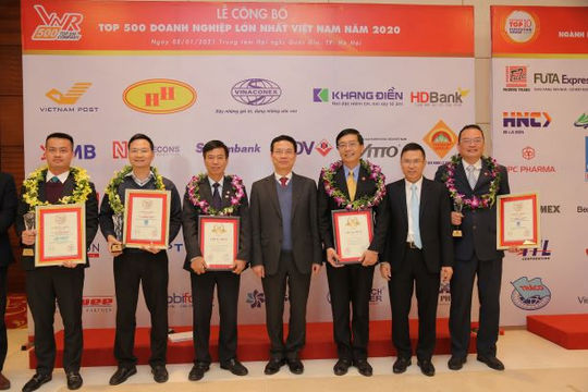 Tôn vinh 500 Doanh nghiệp lớn nhất Việt Nam và Top 10 Công ty uy tín các ngành