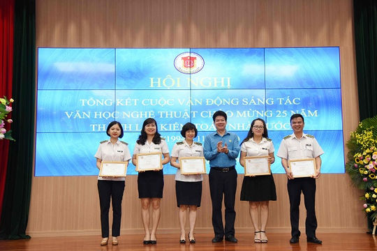 Không ngừng học hỏi để làm rạng danh nghề nghiệp