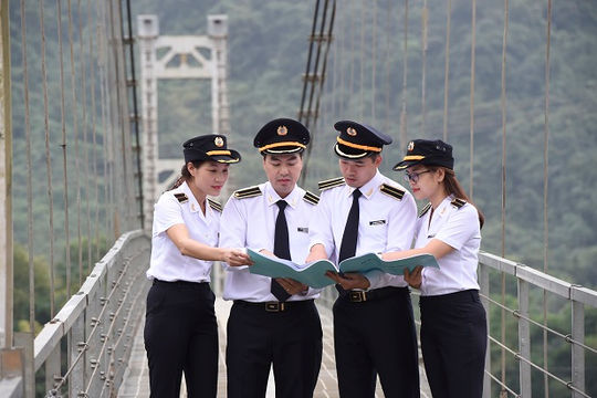 Chương trình mục tiêu quốc gia giảm nghèo bền vững giai đoạn 2016-2020: Kỳ I - Khó hoàn thành mục tiêu đặt ra đến năm 2020 Chương trình mục tiêu quốc gia giảm nghèo bền vững giai đoạn 2016-2020: Kỳ I - Khó hoàn thành mục tiêu đặt ra đến năm 2020