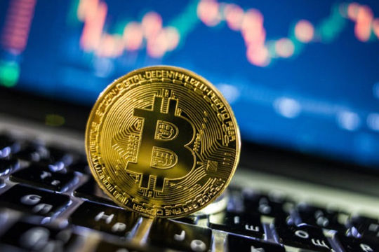 Giá trị đồng Bitcoin lần đầu tiên vượt ngưỡng 60.000 USD Giá trị đồng Bitcoin lần đầu tiên vượt ngưỡng 60.000 USD