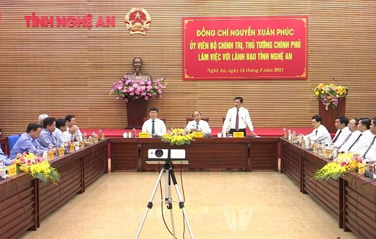 Thủ tướng Chính phủ Nguyễn Xuân Phúc làm việc với lãnh đạo tỉnh Nghệ An