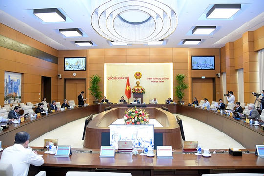 Nỗ lực hoàn thành trọng trách cử tri và nhân dân giao phó