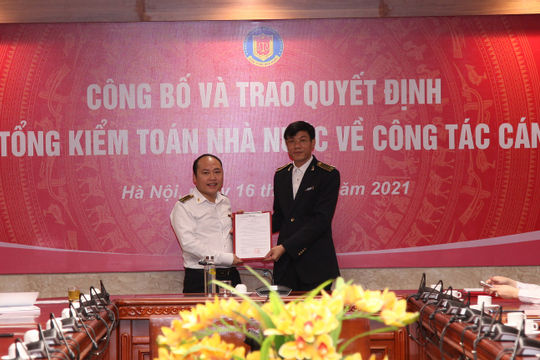 Trao quyết định bổ nhiệm chức vụ Phó Kiểm toán trưởng KTNN chuyên ngành V