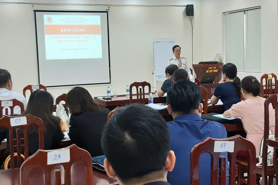 Bồi dưỡng kiến thức về kiểm toán nợ công