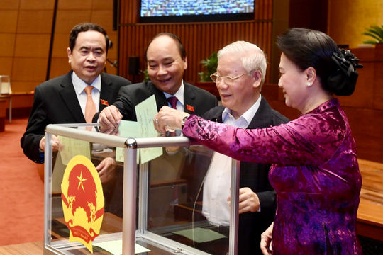 Quốc hội miễn nhiệm Thủ tướng Chính phủ Nguyễn Xuân Phúc