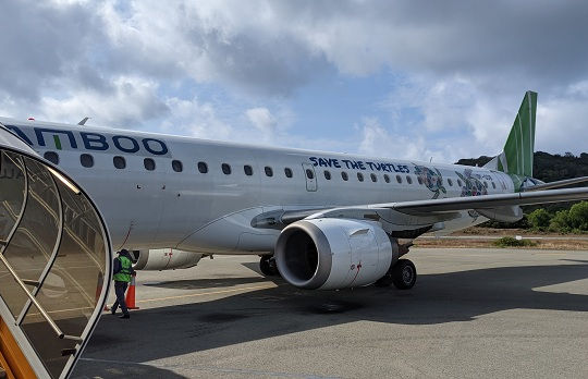 Lợi ích và nguy cơ khi mở lại  đường bay quốc tế