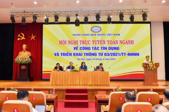 Tín dụng chảy mạnh vào bất động sản và một số lĩnh vực ưu tiên