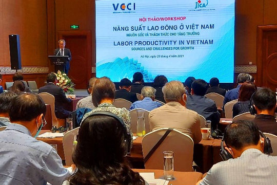 Cần đột phá về năng suất lao động để nền kinh tế “cất cánh”