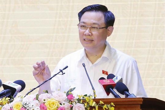 Chủ tịch Quốc hội Vương Đình Huệ tiếp xúc cử tri, vận động bầu cử tại TP. Hải Phòng Chủ tịch Quốc hội Vương Đình Huệ tiếp xúc cử tri, vận động bầu cử tại TP. Hải Phòng