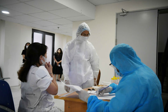 Bộ trưởng Bộ Y tế: Căn cứ tình hình dịch bệnh cụ thể để quyết định giãn cách xã hội phù hợp