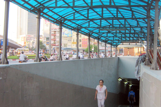 Bất cập, lãng phí tại các hầm đi bộ tiền tỷ