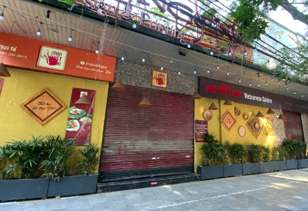 Hà Nội tạm dừng hoạt động nhà hàng, cơ sở dịch vụ ăn uống tại chỗ từ 12h ngày 25/5