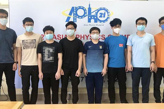 Lần đầu tiên Việt Nam có thí sinh đạt điểm cao nhất kỳ thi Olympic Vật lí Châu Á - Thái Bình Dương