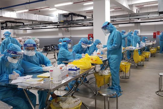 Phát hiện hơn 300 công nhân ở Bắc Giang mắc Covid-19, Bộ Y tế họp khẩn Phát hiện hơn 300 công nhân ở Bắc Giang mắc Covid-19, Bộ Y tế họp khẩn