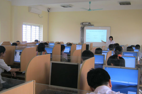 Giảng viên công lập muốn xét thăng hạng phải có điểm công trình khoa học