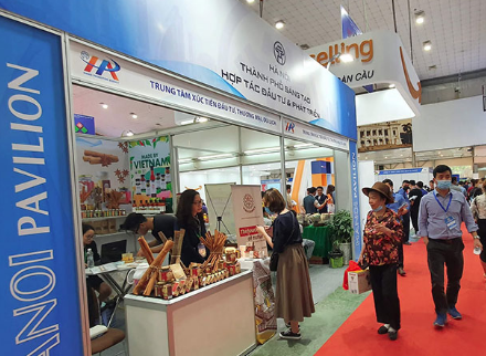 Hà Nội: Tăng cường hội nhập quốc tế gắn với hỗ trợ và phát triển doanh nghiệp Hà Nội: Tăng cường hội nhập quốc tế gắn với hỗ trợ và phát triển doanh nghiệp