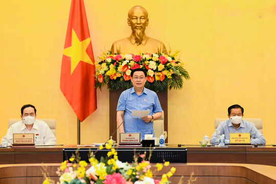 Bế mạc phiên họp thứ 56 của Ủy ban Thường vụ Quốc hội