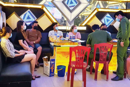 Xử lý nghiêm tụ tập đông người không đúng quy định