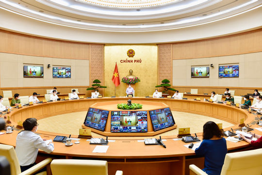 Các Bộ, ngành cùng vào cuộc quyết liệt để phòng chống dịch bệnh, hỗ trợ công nhân, doanh nghiệp