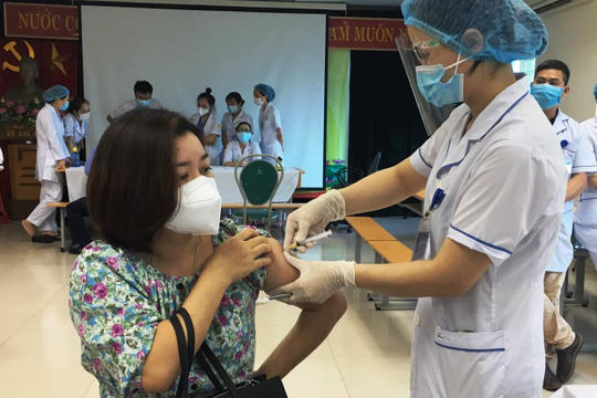 Tạo điều kiện tối đa cho doanh nghiệp, địa phương nhập khẩu vắc xin Covid-19