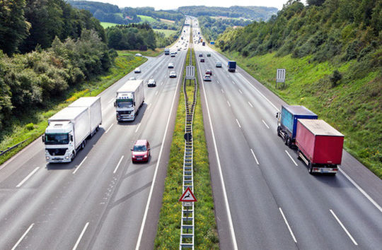 Cần phải làm gần 4.000 km đường bộ cao tốc mới trong 10 năm tới