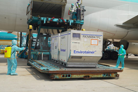 Rút gọn thủ tục cấp phép,  nhập khẩu, song phải đảm bảo chất lượng, an toàn của vắc xin về Việt Nam