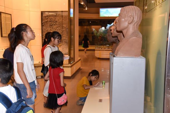 Thay đổi cách nghĩ, cách làm, đưa bảo tàng đến gần công chúng