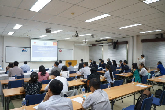 Cắt giảm các chứng chỉ phải gắn với nâng cao chất lượng đào tạo, bồi dưỡng Cắt giảm các chứng chỉ phải gắn với nâng cao chất lượng đào tạo, bồi dưỡng