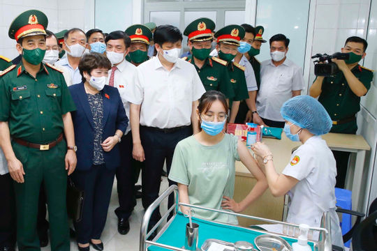Chính thức thử nghiệm giai đoạn 3 vắc xin Nano Covax trên diện rộng Chính thức thử nghiệm giai đoạn 3 vắc xin Nano Covax trên diện rộng