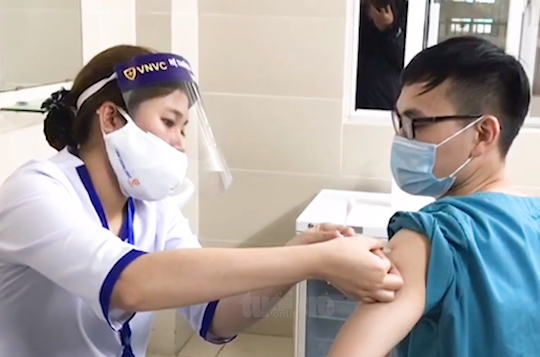 Hà Nội triển khai tiêm vaccine phòng Covid-19 Hà Nội triển khai tiêm vaccine phòng Covid-19