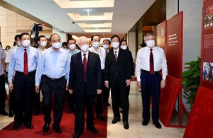 Người đứng đầu nêu gương bằng việc làm cụ thể, thiết thực, trách nhiệm