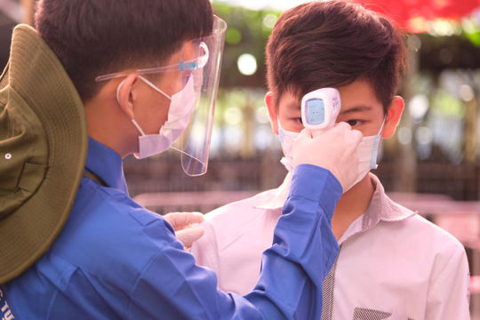 Hơn 5.000 học sinh tham dự kỳ thi tuyển vào trường chuyên Khoa học Tự nhiên, Ngoại ngữ Hơn 5.000 học sinh tham dự kỳ thi tuyển vào trường chuyên Khoa học Tự nhiên, Ngoại ngữ