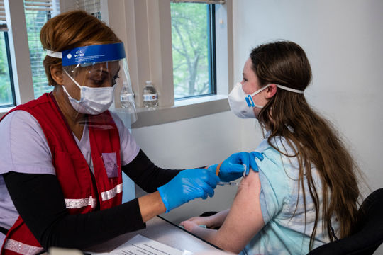 Tổng thống Joe Biden kêu gọi người dân Mỹ tiêm vaccine ngừa Covid-19