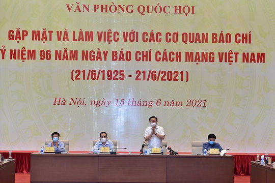 Chủ tịch Quốc hội Vương Đình Huệ dự gặp mặt các cơ quan báo chí Chủ tịch Quốc hội Vương Đình Huệ dự gặp mặt các cơ quan báo chí