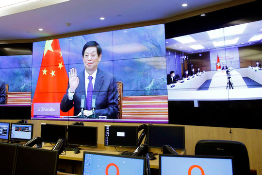 Chủ tịch Quốc hội Vương Đình Huệ hội đàm trực tuyến với Chủ tịch Nhân đại Trung Quốc Chủ tịch Quốc hội Vương Đình Huệ hội đàm trực tuyến với Chủ tịch Nhân đại Trung Quốc