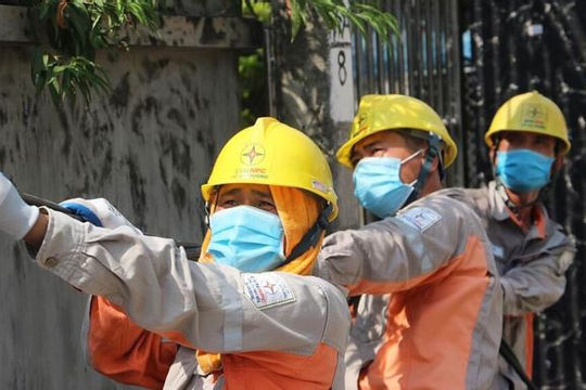 Tiêu thụ điện trưa 18/6 tiếp tục lập đỉnh mới