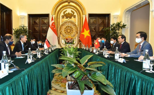 Tăng cường quan hệ hợp tác Việt Nam - Singapore